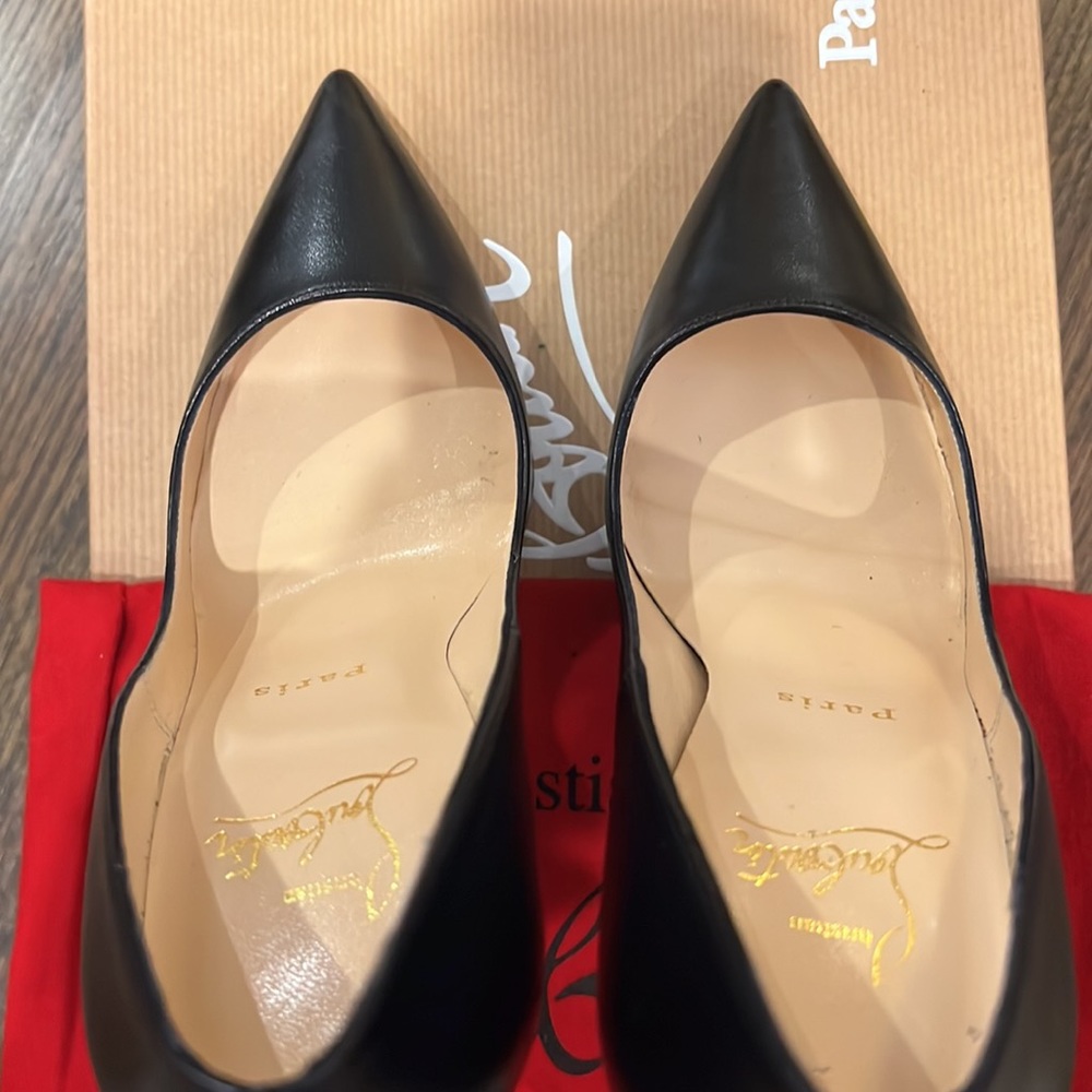 Authentic Louboutin So Kate red bottom heels👠 - Picture 4 of 6